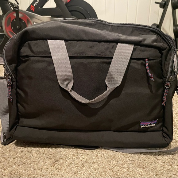 patagonia laptop bag ebags Mother Lode Travel Backpack - Bags (Army Green) U1 the bag is a safe and durable travel bag Patagonia Black and Gray Laptop